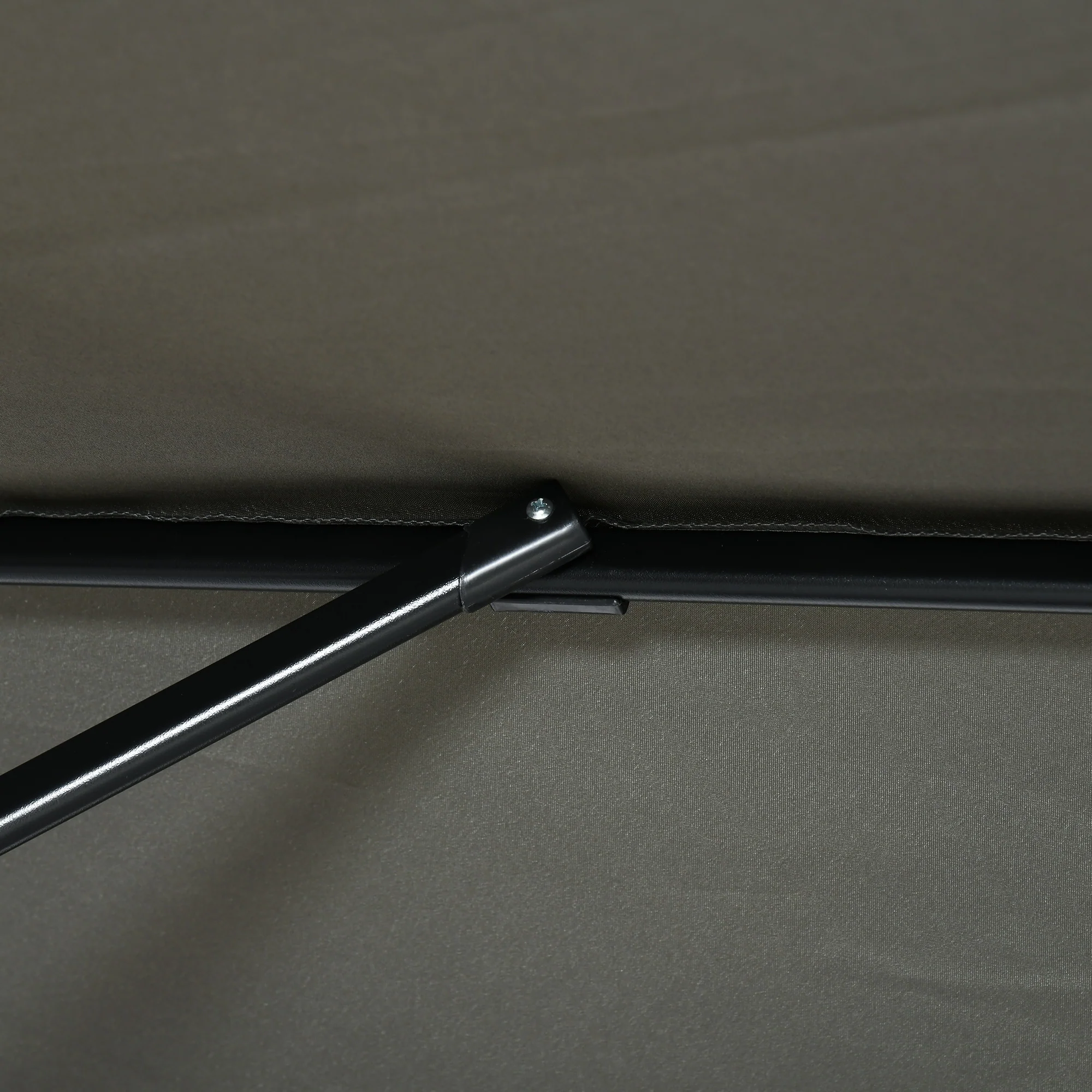 2.5 x 2.5m Aluminium Patio Offset Parasol with 360° Rotation, Crank & Cross Base, Grey - Image 10