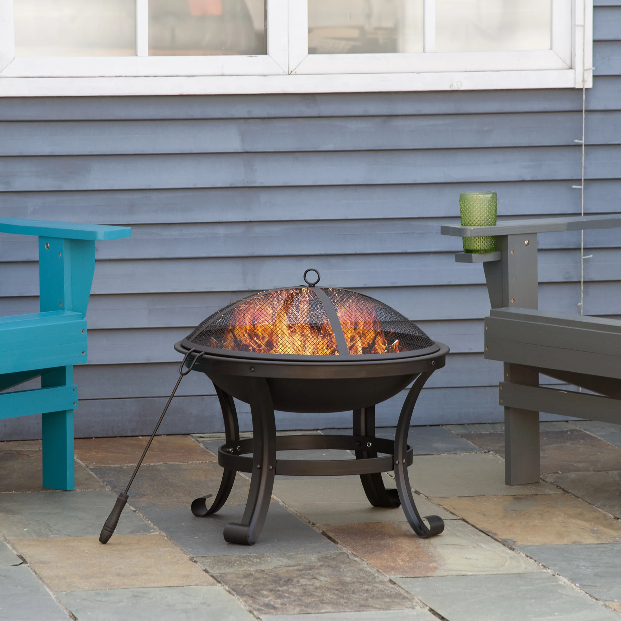 21.7" Outdoor Fire Pit with Mesh Lid and Poker, Black - Image 4
