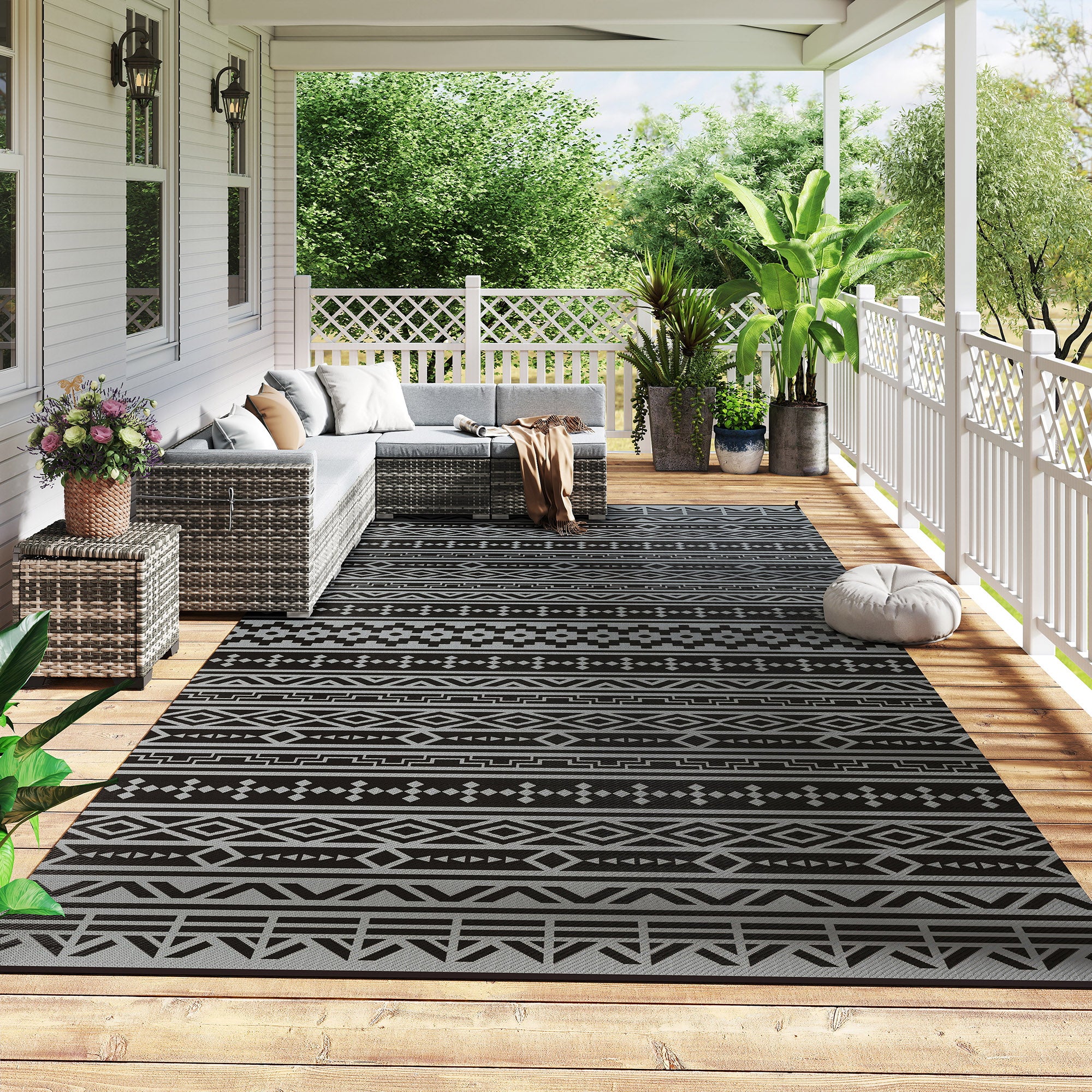 9' x 18' Reversible Outdoor Rug, Black Gray Geometric - Image 2