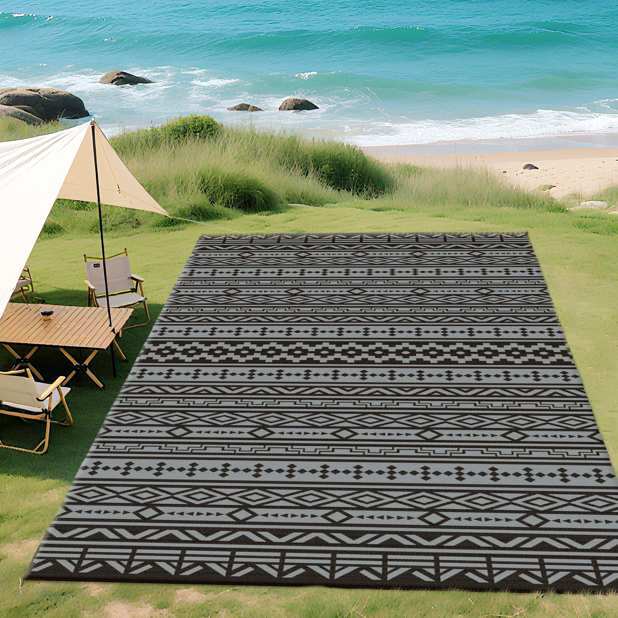 9' x 18' Reversible Outdoor Rug, Black Gray Geometric - Image 4