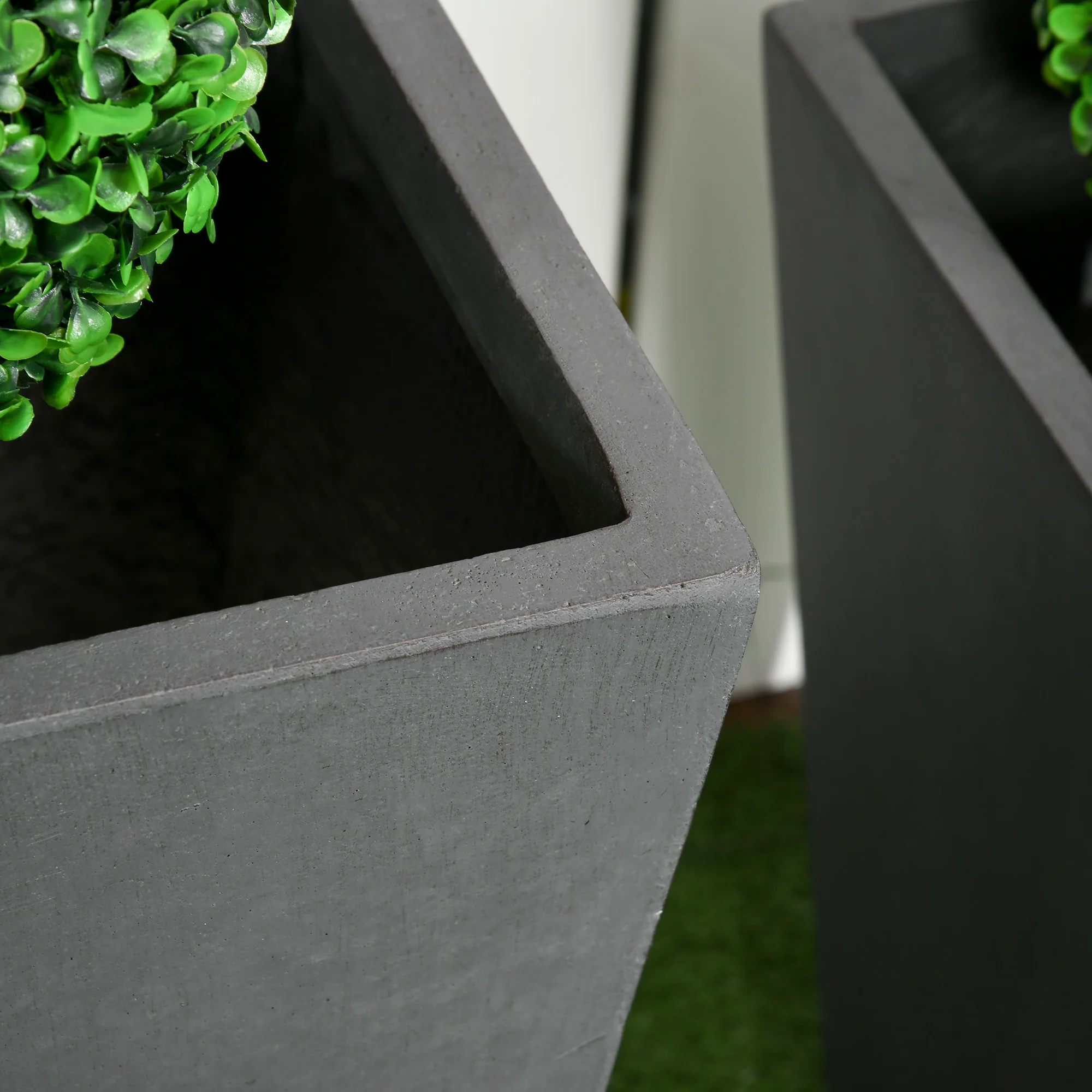 2-Pack Outdoor Planter Set, Flower Pots with Drainage Holes, Durable & Stackable Plant Pot, 22in & 18in, for Porch, Entryway, Patio, Yard, Garden, Gray - Image 9