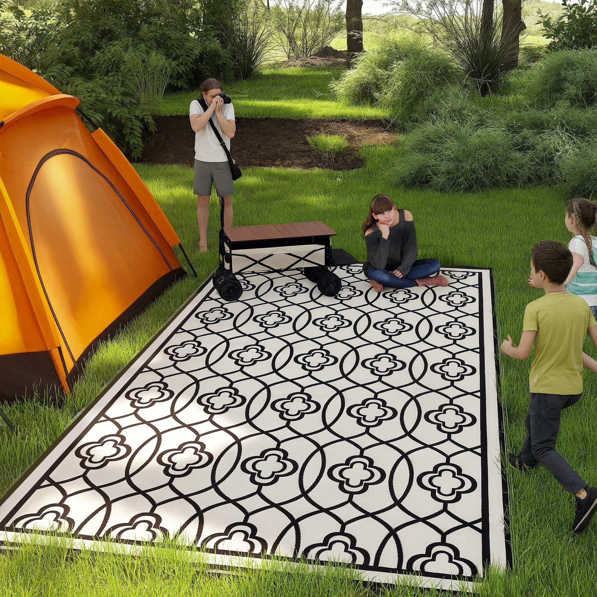 9' x 18' Reversible Outdoor Rug Waterproof Plastic Straw with Carry Bag Black & White Lantern - Image 3