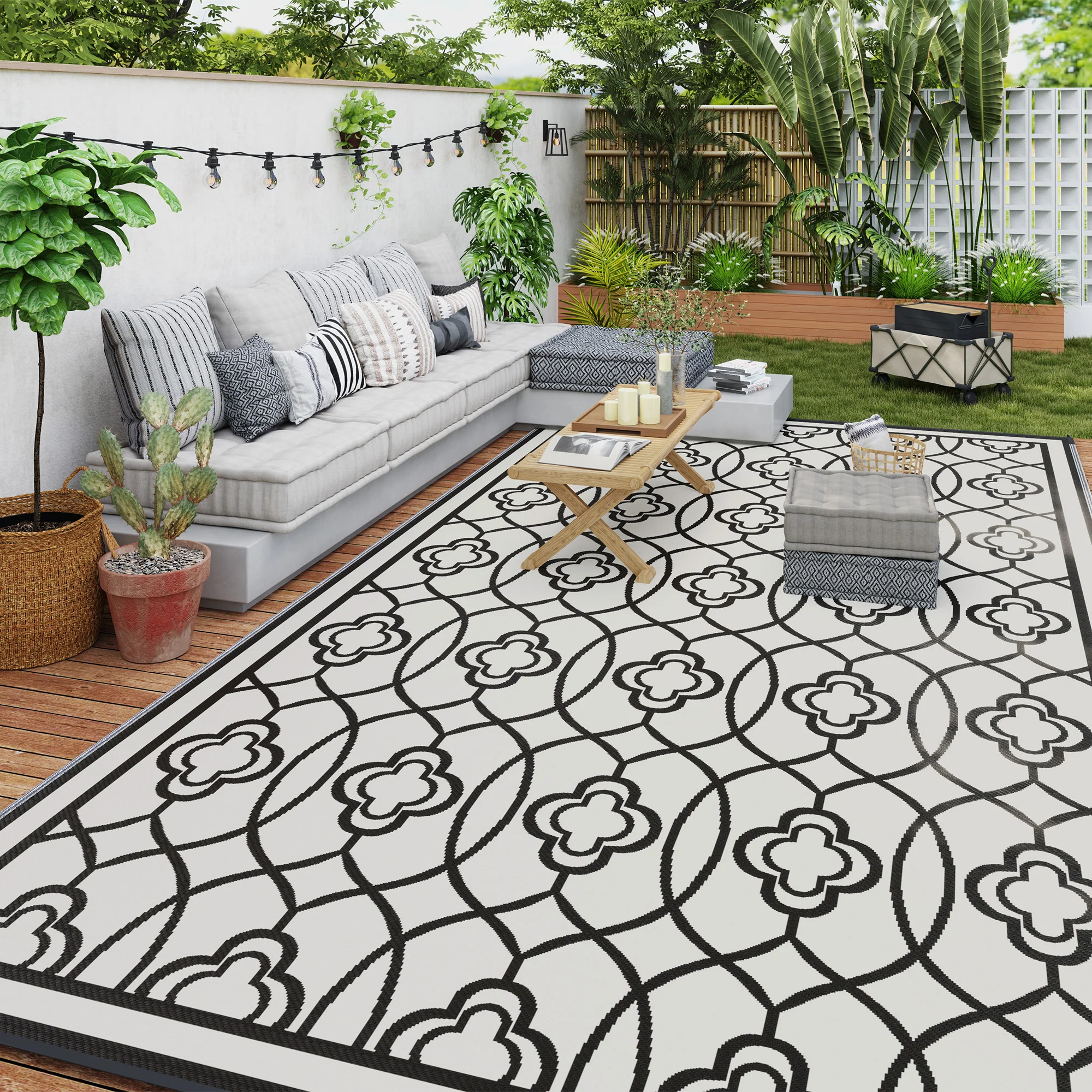 9' x 18' Reversible Outdoor Rug Waterproof Plastic Straw with Carry Bag Black & White Lantern - Image 4