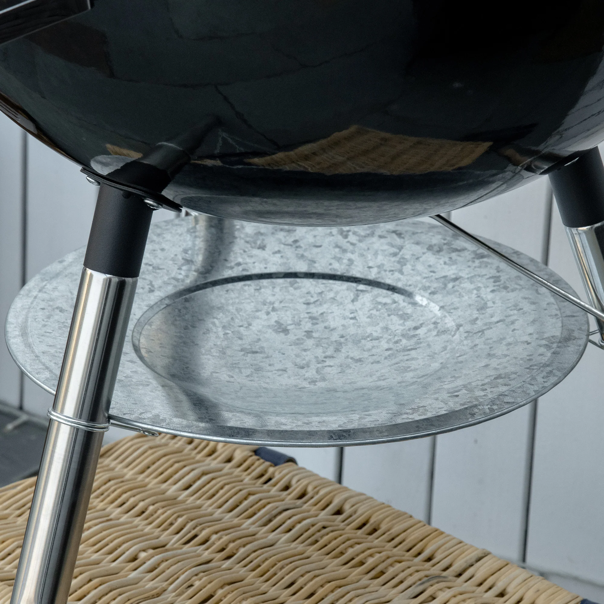 Portable Kettle Charcoal BBQ Smoker with Lid, Shelf & Wheels - Image 11