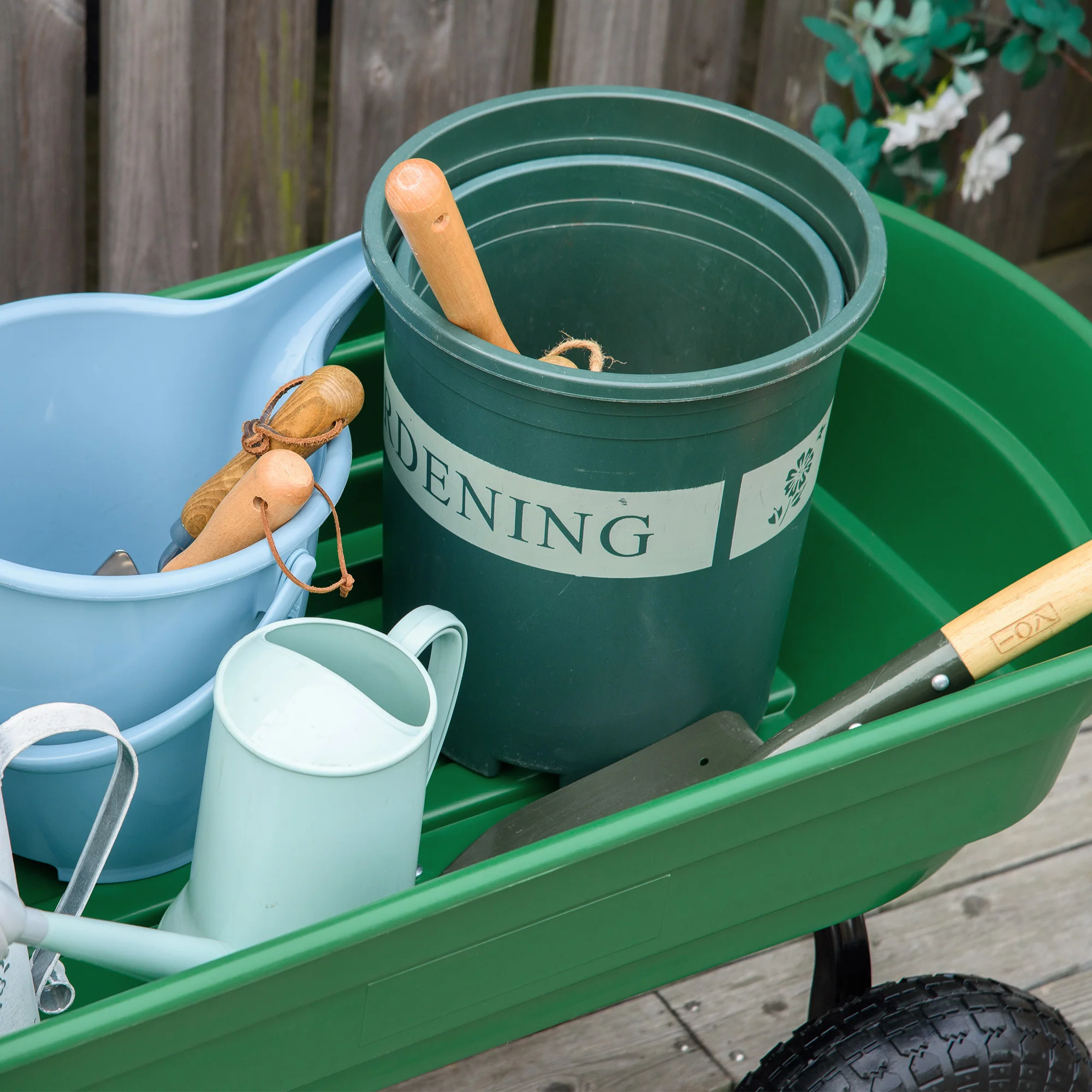 Steel Garden Cart with 10" Pneumatic Tires and Handle, 551 lb Capacity - Image 10